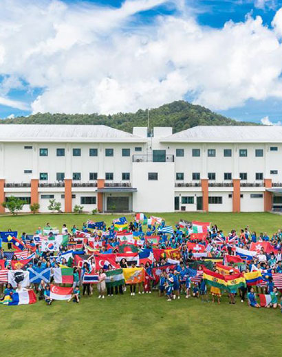 Royal Lee The Terminal Phuket - UWC